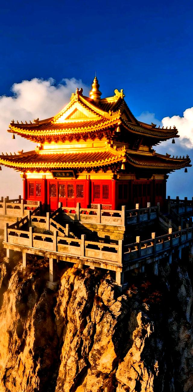 《SaaS：云服务器背后的“无形引擎”，如何让企业效率飙升300%？》